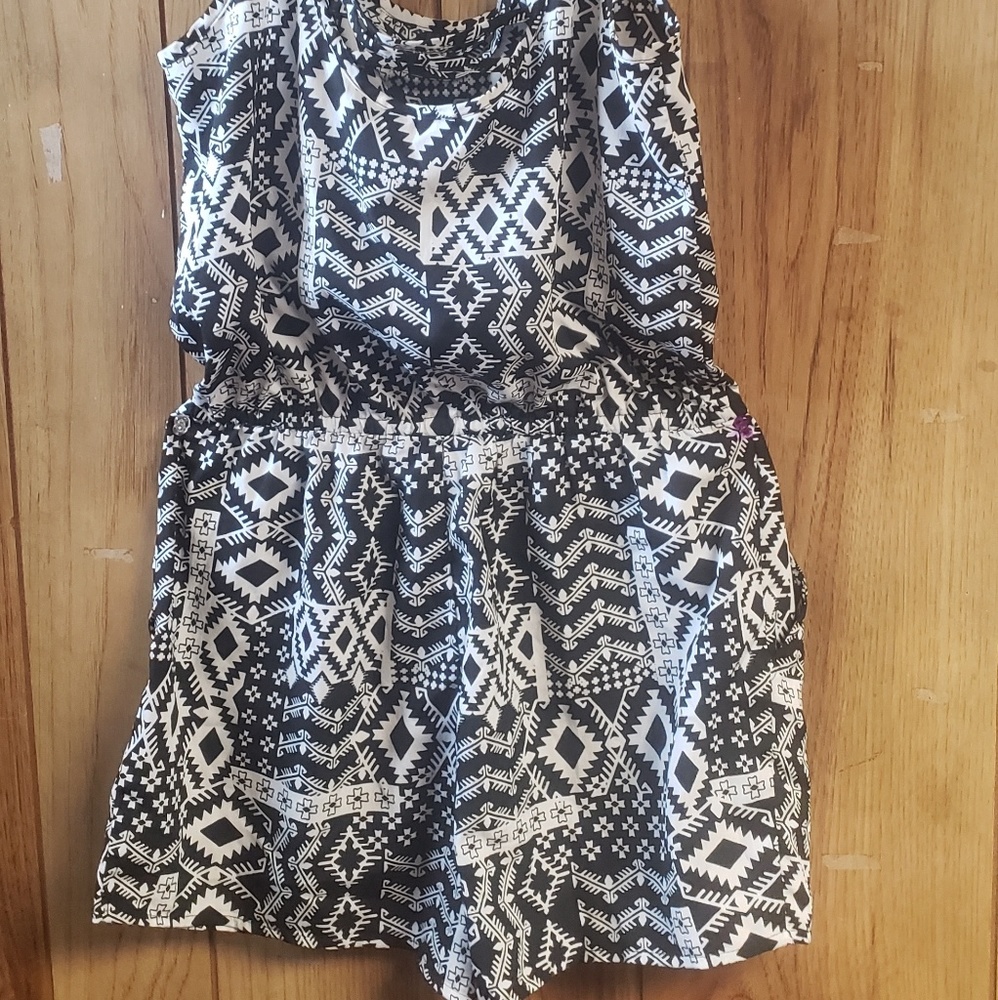 Romper - Picture 3 of 3
